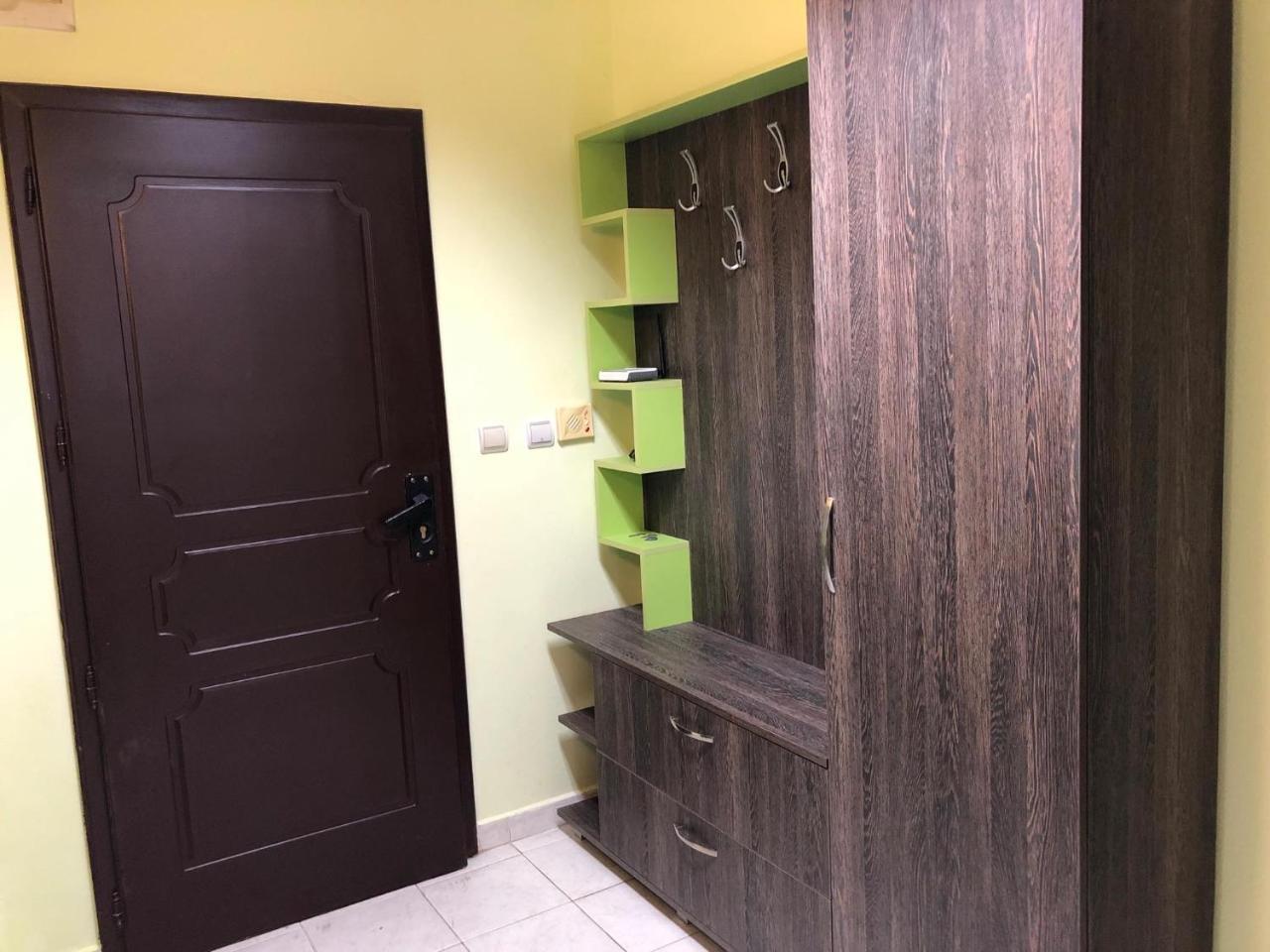 Gala Apartment 大特尔诺沃 外观 照片